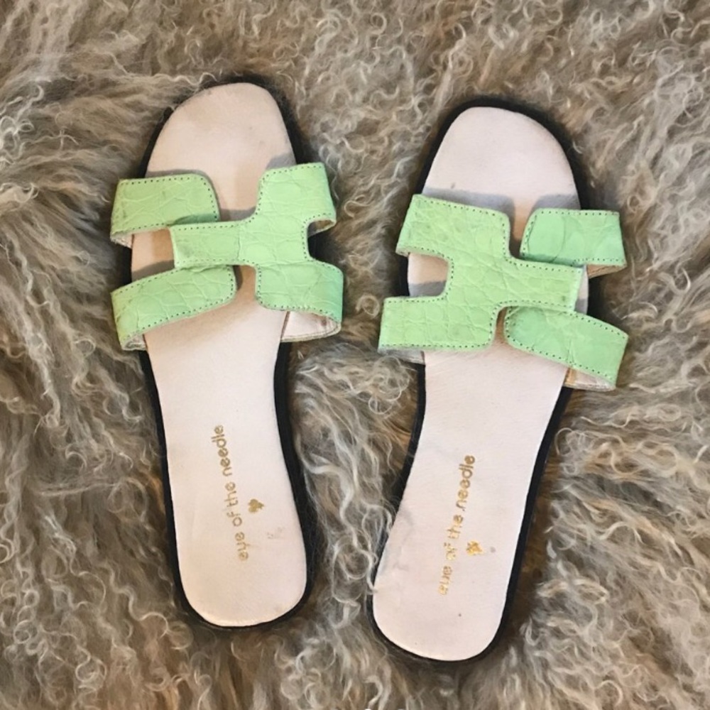 Green leather sandals size 8